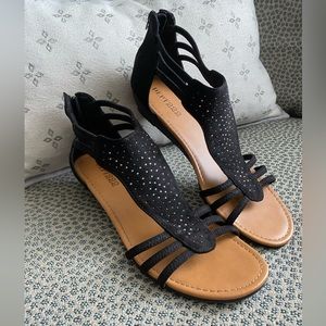 Low Wedge Heel Gladiator Sandals 9.5 - Serena